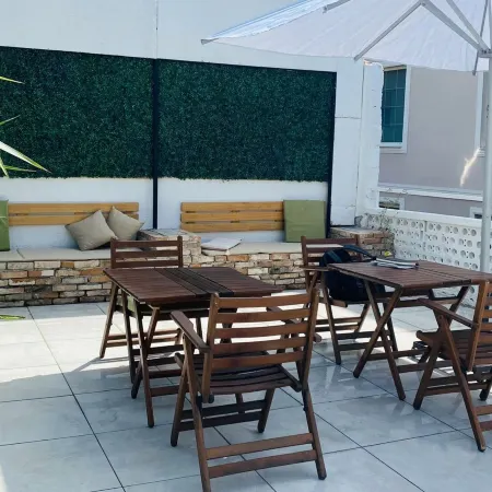 The Easy Rooms Terrace
