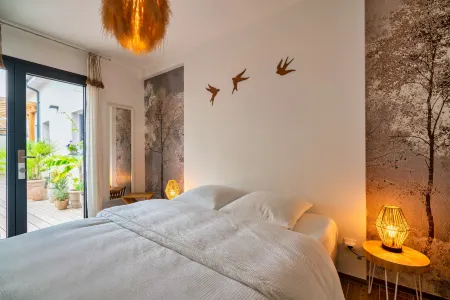 Le Patio d'Oscar Отели в г. Сервиньи-ле-Сент-Барб