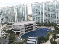 Azure Luxury City Suites by Vacationsph