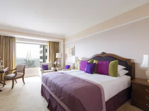 타지 랜즈 앤드