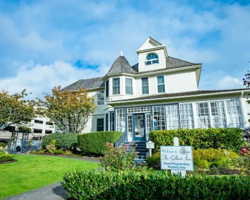 Gilbert Inn Seaside Hotels in Seaside