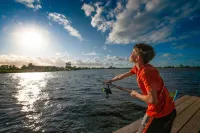 Waterlodge Reade Wikel Hotels in Grou