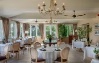 Logis le Fleuray Hotels in Veuves
