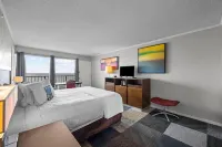 Oasis Hotel Các khách sạn gần Crescent Shores