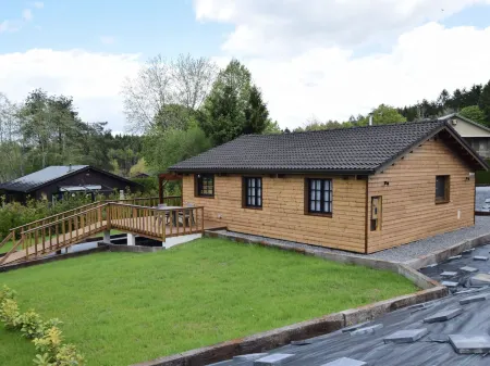 Renovated Chalet Near Durbuy