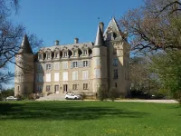 Château de Blet Hôtels à proximité de : Apremont-sur-Allier
