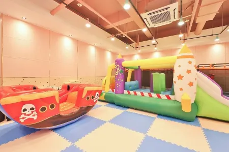 Jangyu Almond Kids Hotel