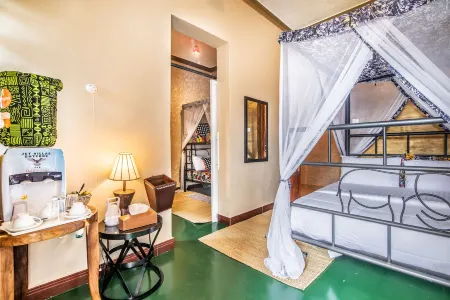 Jet Villas Entebbe ( Jve )