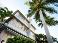 Crest Hotel Suites Hotels near Holocaust Memorial Miami Beach