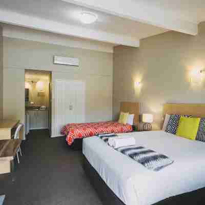 Six Degrees Motel Rooms