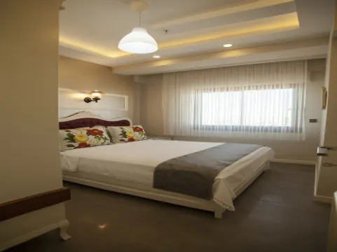 Lion Park Suites & Residence Hotel