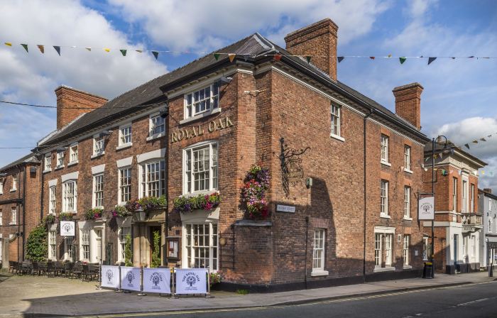 The Royal Oak Hotel, Welshpool - the Coaching Inn Group