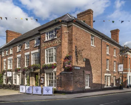The Royal Oak Hotel, Welshpool - the Coaching Inn Group Hotels in Welshpool