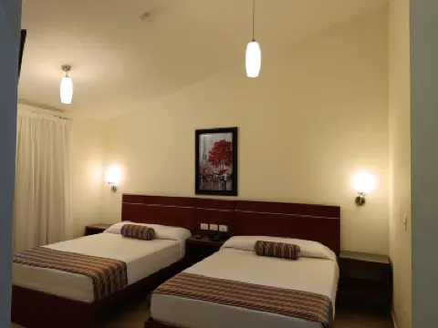 Grand City Hotel Cancun Hotels near Downtown Cancun