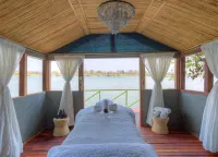 Ila Safari Lodge - ที่มีสปา