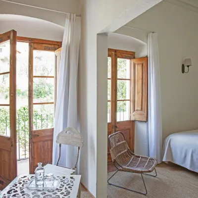 Hotel Hanoi Hotels near Cala Sa Tuna