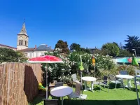 Moodz Hotel Hotels in Pont-eveque