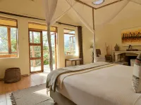 Gorilla Safari Lodge Hotels in Bufumbira