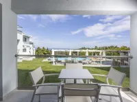 Blue Avenue Hotels in Pallini