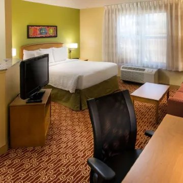 Sonesta Simply Suites Phoenix Scottsdale Hotels near Orange Tree Golf Course