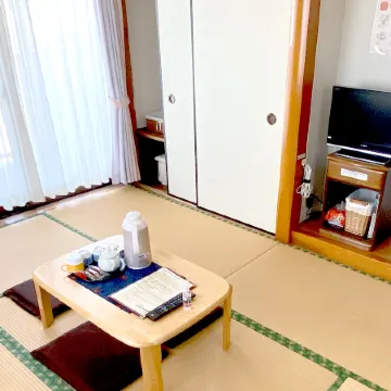Takayoshi Guest House