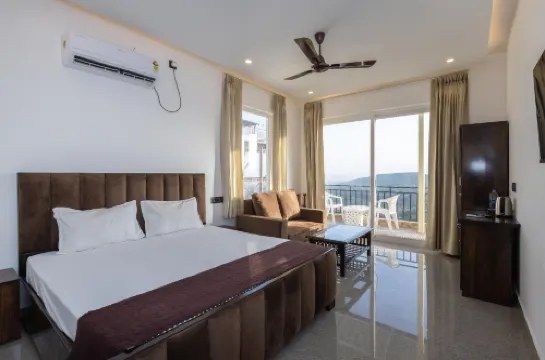 The Bougainvillea Retreat - A Luxury Private Pool Villa in Dehradun