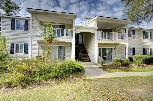 Totally Renovated Coastal Condo in Ocean Walk, Unit T-2 Hotel a Saint Simons Island