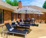 Cozy Modern Farmhouse with pool! Close to downtown Wylie! Hotels near Walmart Supercenter