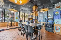 Coastal Serenity and Resort Amenities - Tranquil Retreat