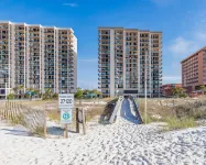 Stunning Gulf Views and Exquisite Amenities - Gorgeous Coastal Retreat Các khách sạn ở Orange Beach