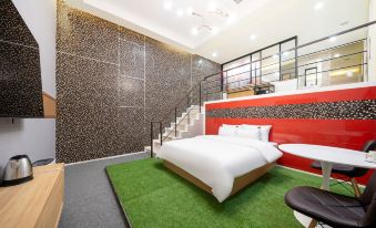 Hwasun le Mer Drive-in Hotel