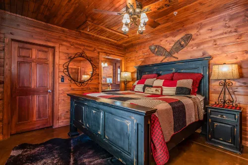 Hot Tub, Grill and Cozy Fireplace - Charming Log Cabin Retreat Hotels in Ridgedale