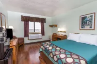 Super 8 by Wyndham Gallipolis Pt Pleasant Area Hotels in Gallipolis Township