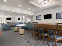 La Quinta Inn & Suites by Wyndham Myrtle Beach Hotels near Freestyle Music Park