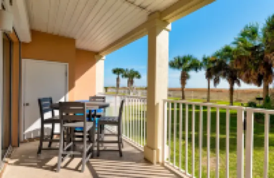 Beachfront Access and Dual Living Spaces - Spacious Coastal Oasis