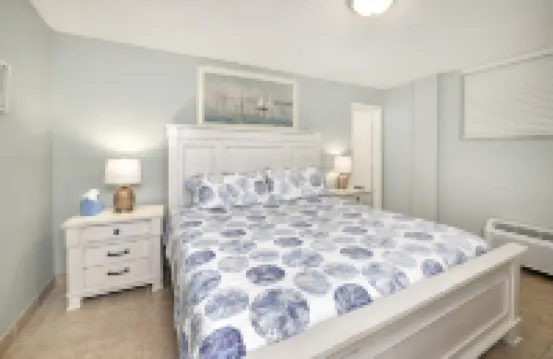 Spectacular Pool and Beach Access - Stunning Oceanfront Retreat