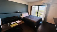 Okinawa Karate Hotel Iolite Tomigusuku - ที่มีที่จอดรถ