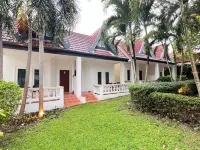 Z&Z Resort Отели в г. Пхукет