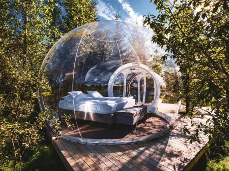 Buubble Hotel - Hrosshagi Отели рядом с достопримечательностью «Водопад Брюарфосс»