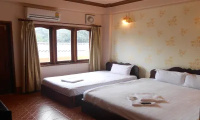 Vanhmaly Hotel