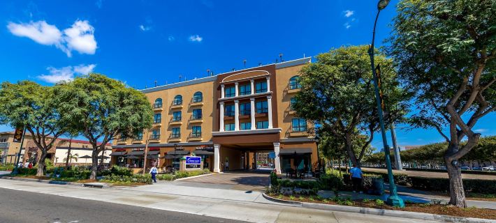 Grand Legacy at the Park Hotels in Anaheim