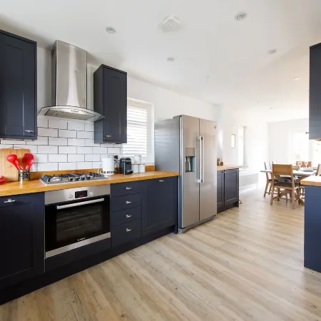 Coastal Retreat for 6 Close to Beaches