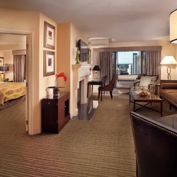 The Paramount Hotel Portland Hotels near Pioneer Courthouse Square