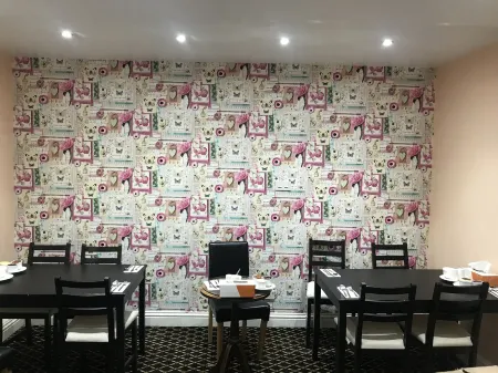 Pacific Inn London Heathrow Отели рядом с достопримечательностью «Gurdwara Sri Guru Singh Sabha»