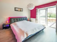 Holiday House with Sauna and Terrace - balcon
