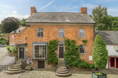 The Old Stores Hotels in Chirbury with Brompton