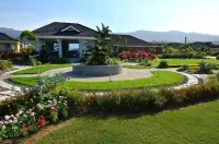 Ocho Rios Ocean View Villa at the Palms Hoteles en Plantation Village