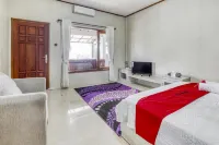 RedDoorz Plus @ Purwodadi فنادق في Purwodadi