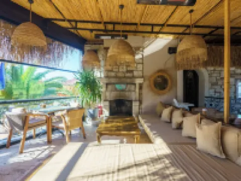 Alaçatı Aura Plus Hotels in Cesme