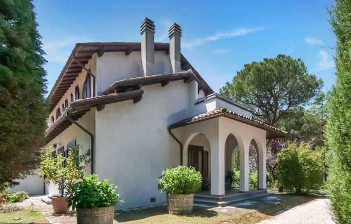 Holiday Home in Fano with Garden